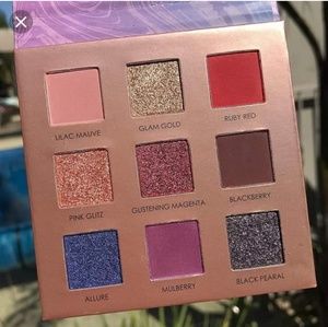 💥HP💥 BNIB Night Elf - 9 eyeshadow by Focallure